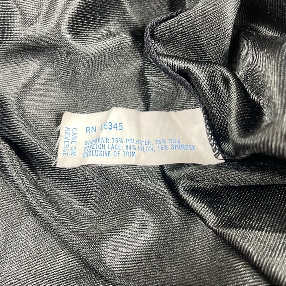 🔥Vintage Fernando Sanchez Silk Blend Nightgown Lace Bodice Full Length Sz S/M - Picture 11 of 14